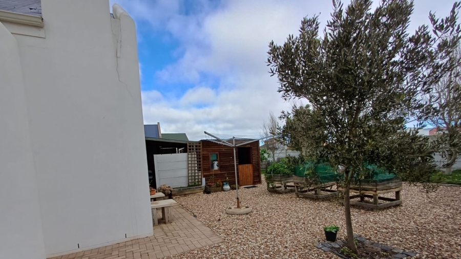 3 Bedroom Property for Sale in Britannia Bay Western Cape